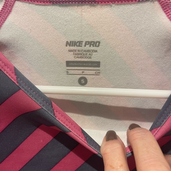 NIKE Women’s compression long sleeve shirt - Picture 2 of 4